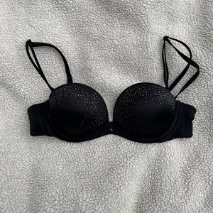 victoria’s secret bedazzled bra